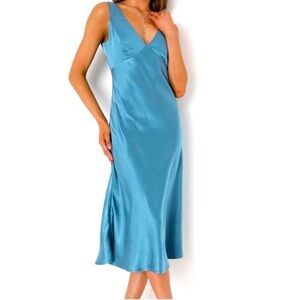 Lulus blue satin dress